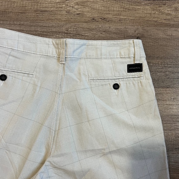 O’NEILL Relaxed Fit Below the Knee Shorts (Size 28) - Picture 6 of 11